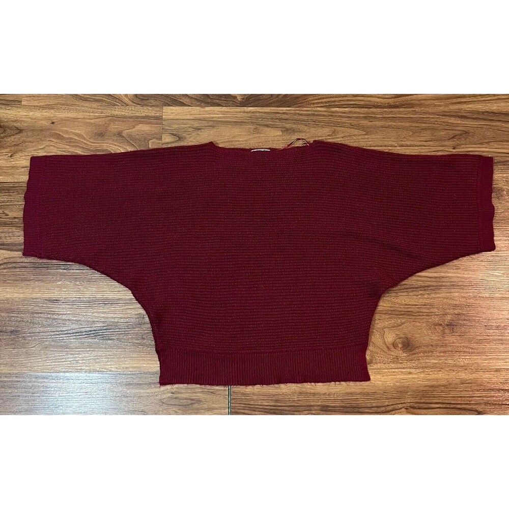 New York & Company Short Sleeve Sweater Knit Acrylic Red Shirt Women Size Medium